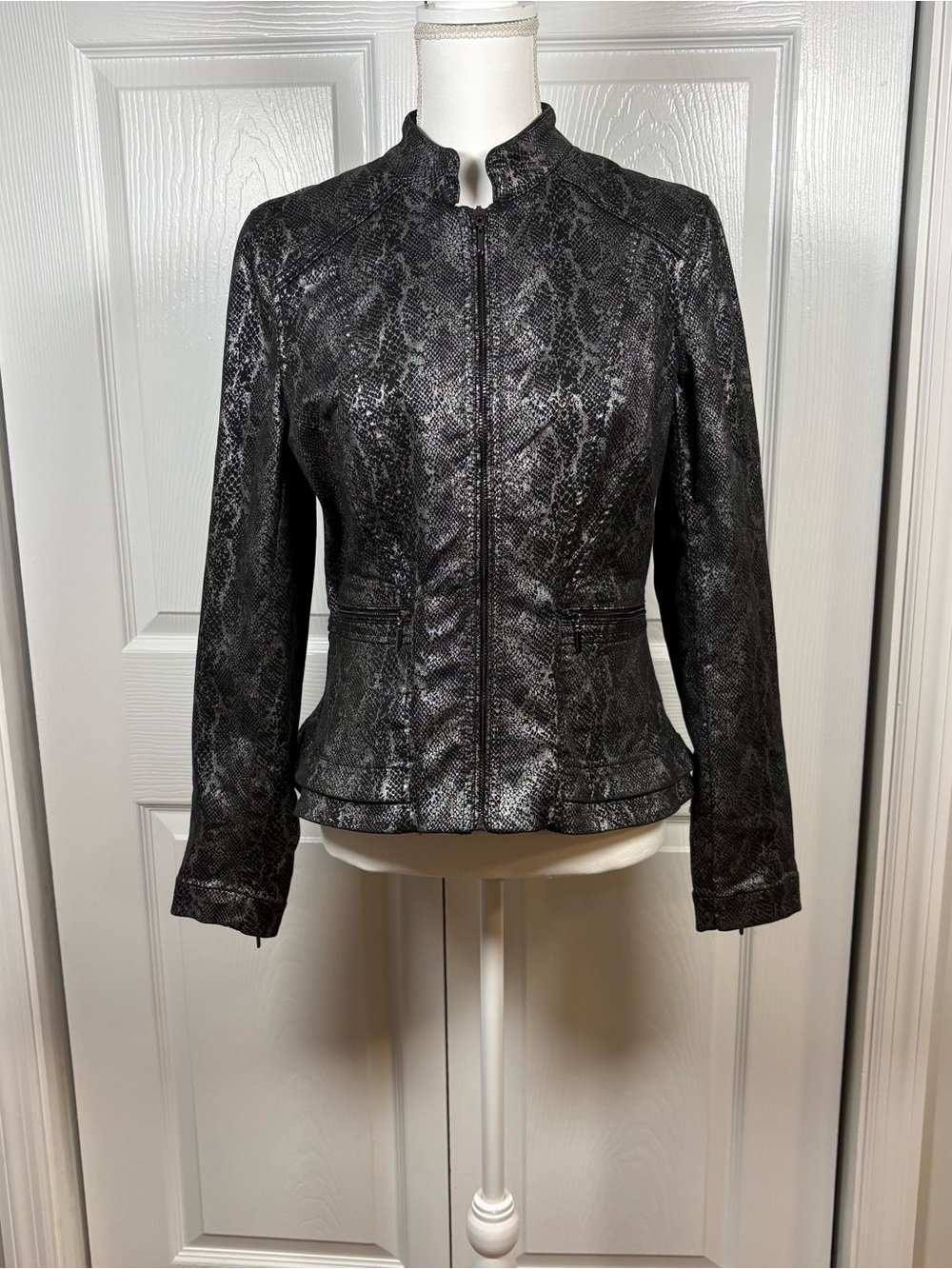 WHBM Size 8 Metallic Snakeskin Moto Jacket Y2K Glam Rocker